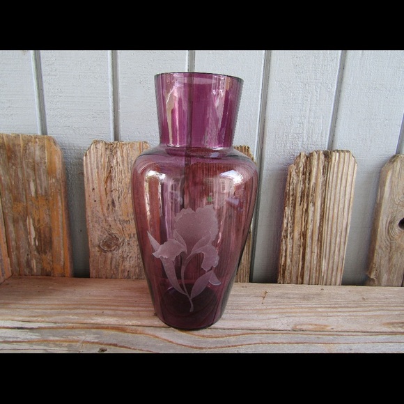 Fenton Glass Amethyst Purple Sand Carved Etched Iris Vase - Picture 2 of 7